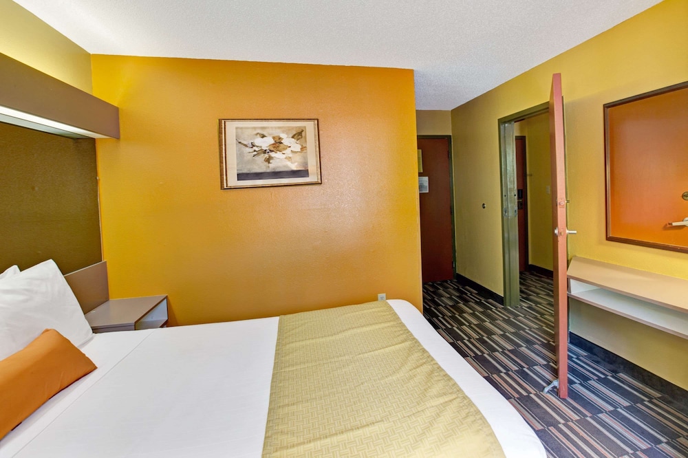 Microtel Inn And Suites Gatlinburg 6/29