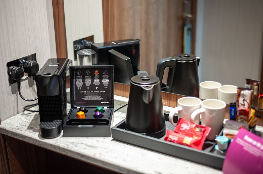 CROWNE PLAZA LONDON HEATHROW T4 54/65