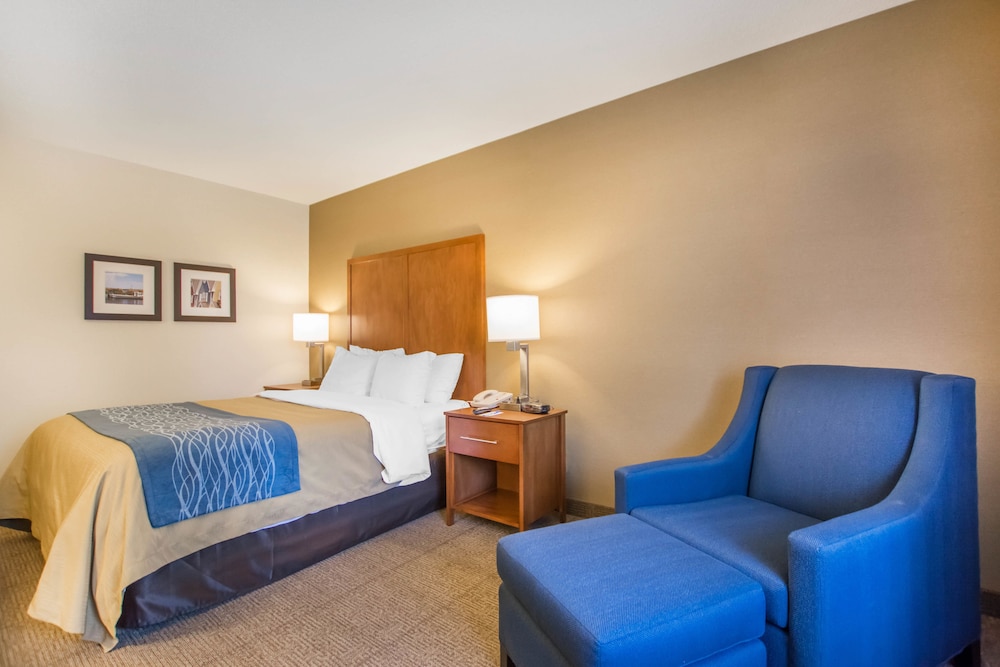 Comfort Inn Bathurst, NB 17/39