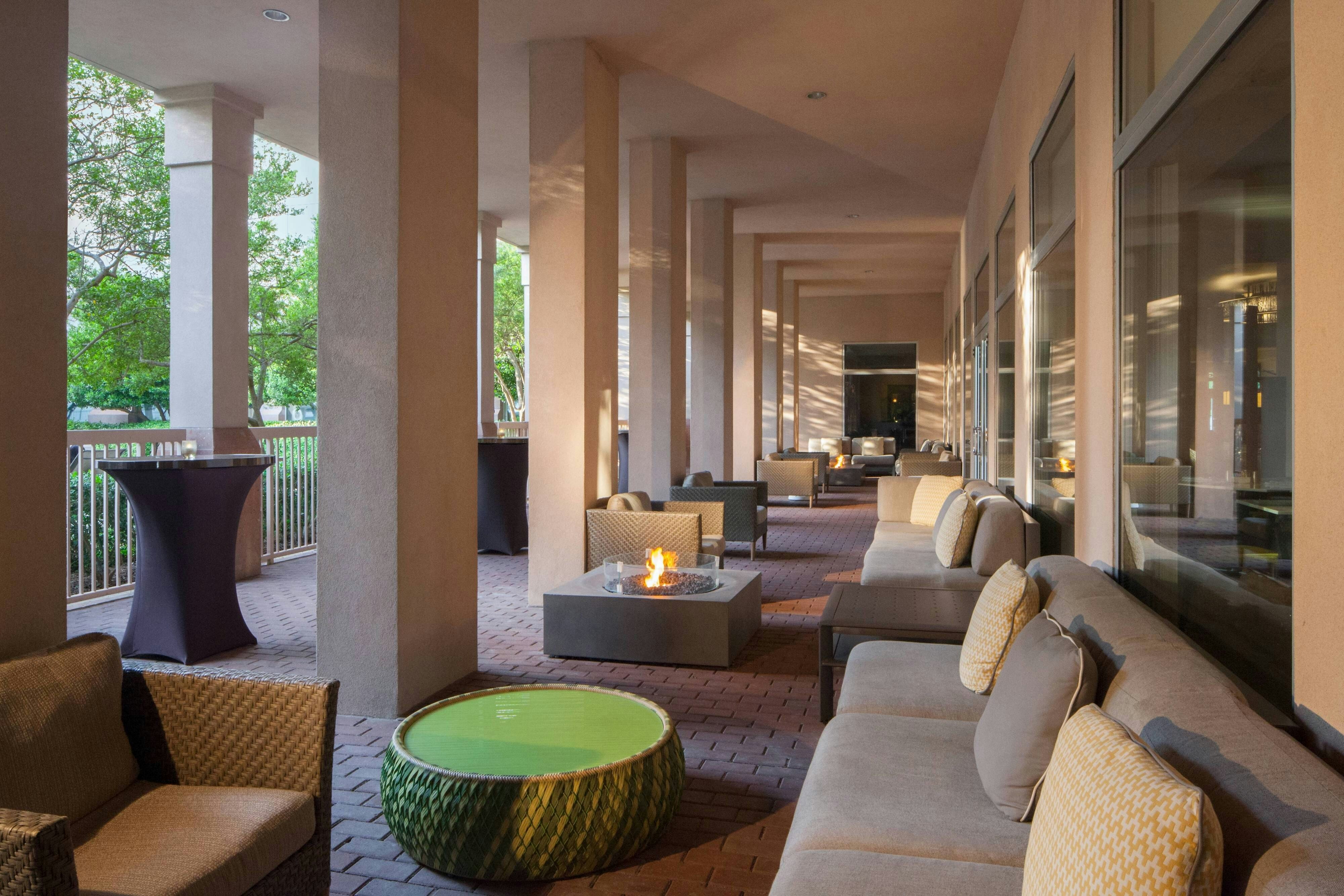 Marriott Suites Dallas Market Center 25/62