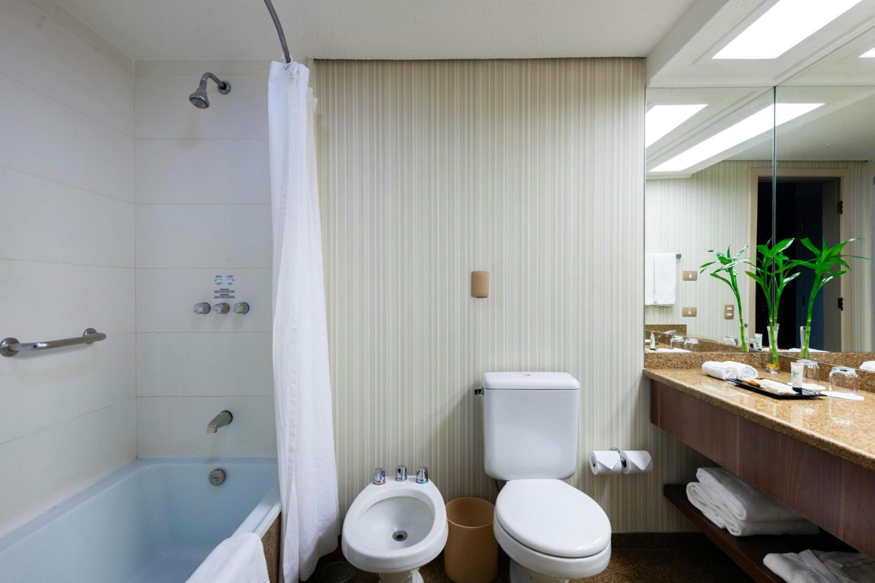 غرفة ديلوكس بسرير كينج، Sao Paulo Airport Marriott Hotel 9/10