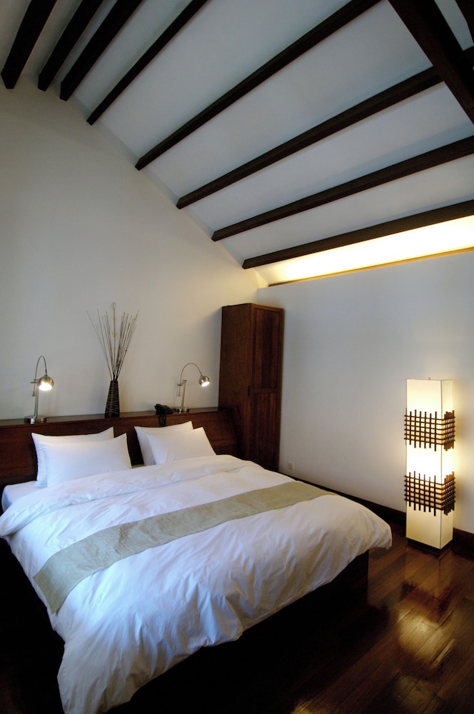 Heritage, King Bed