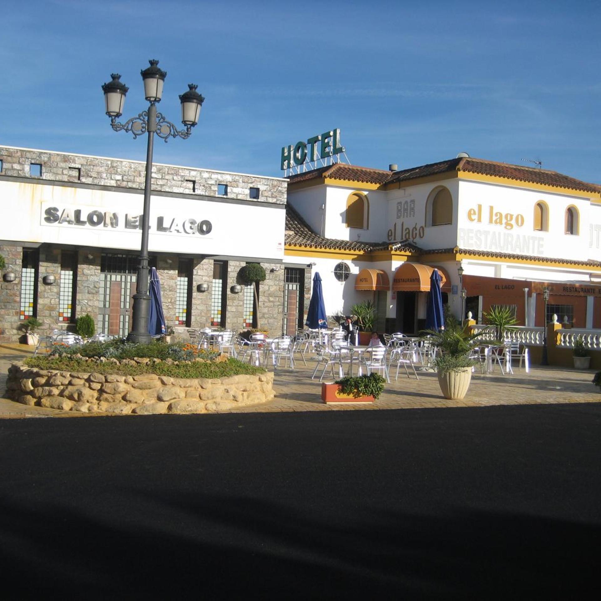 Hotel Restaurante El Lago 2/24