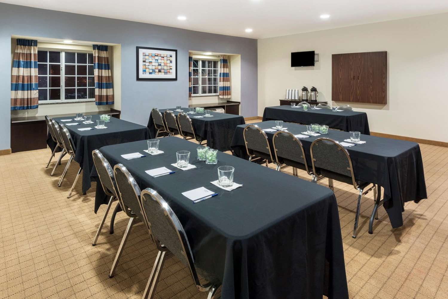 Microtel Inn And Suites Baton Rouge Airport 18/27