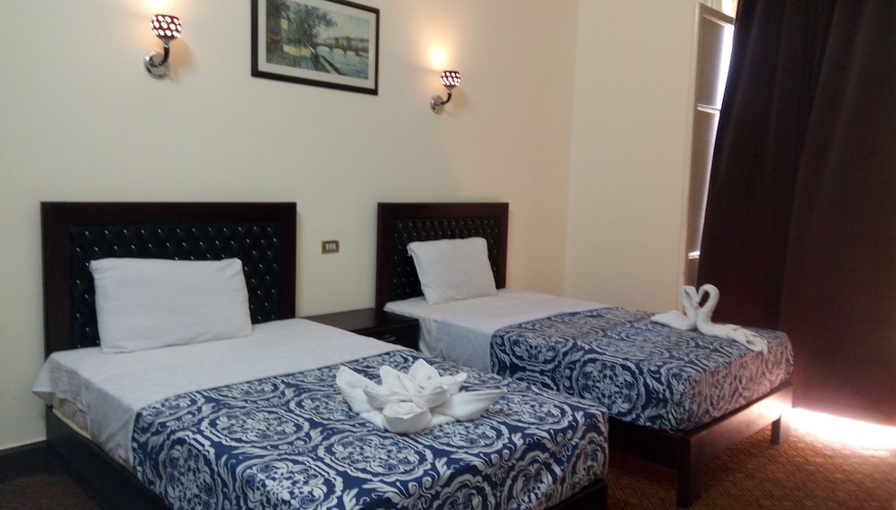 Cairo Paradise Hotel 17/50