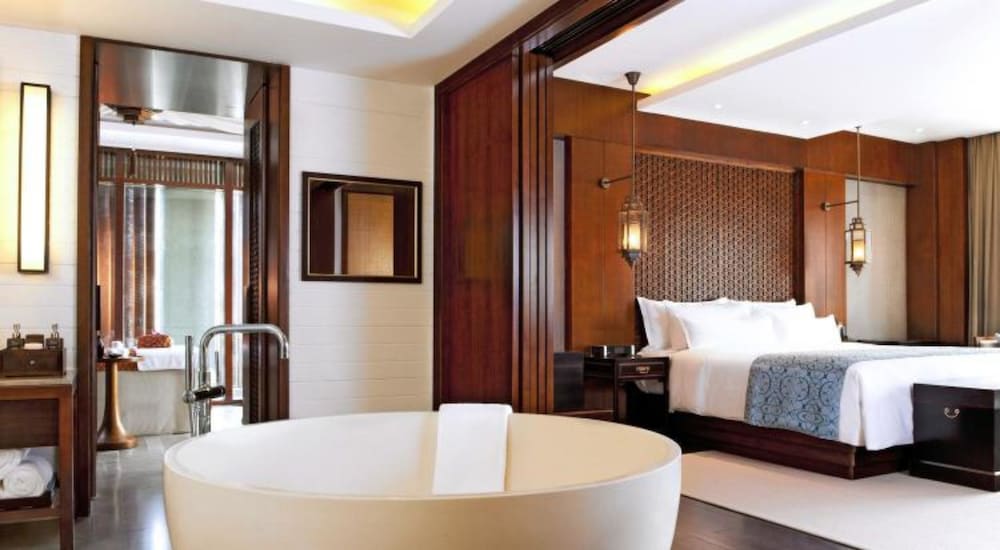 Luhuitou Sanya Resort 40/40