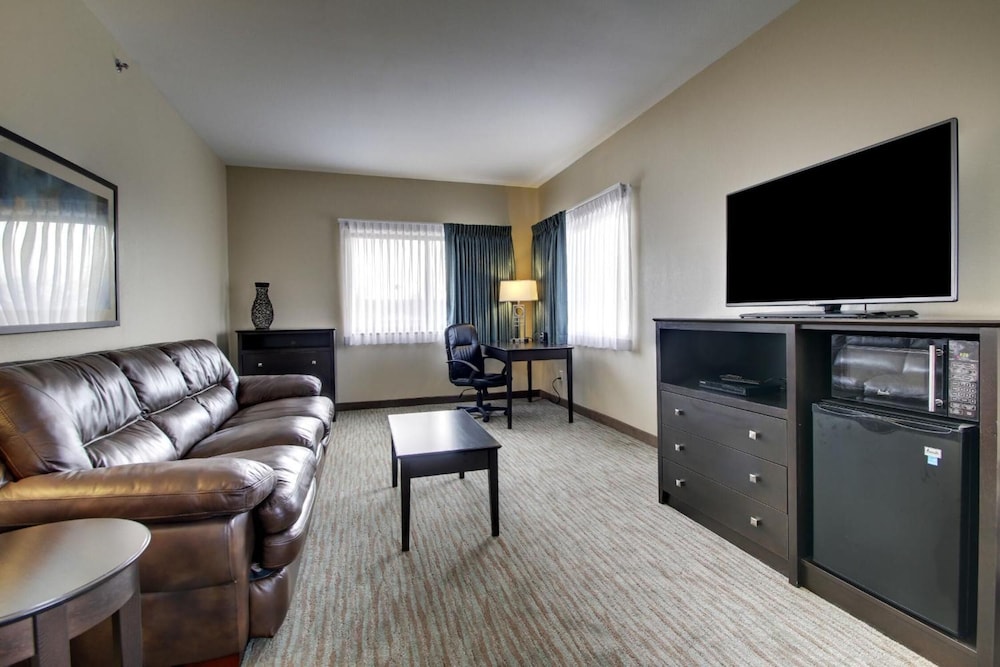 Cobblestone Inn and Suites - Fort Dodge, IA 23/33
