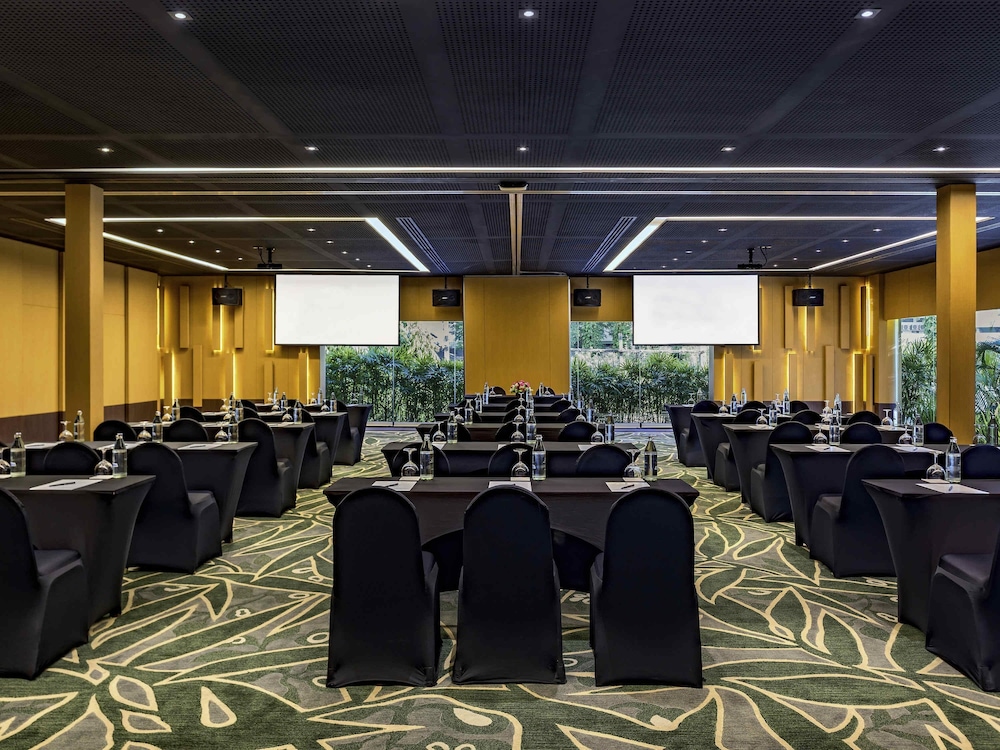 Pullman Phuket Karon Beach Resort 69/80