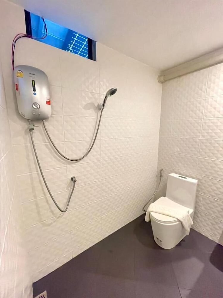 Azz Hotel 38/43