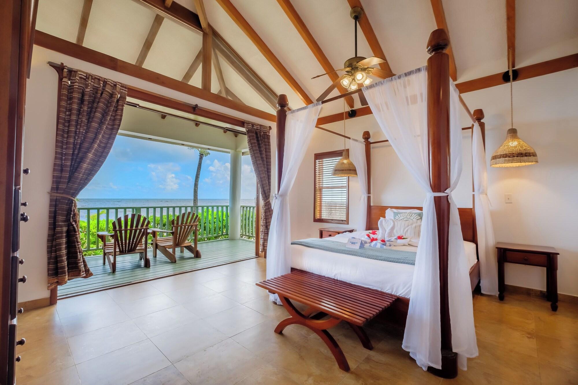 3 Bedrooms, Villa, Beach Front, Kitchen