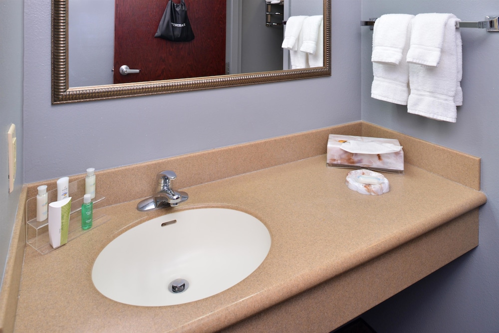 Best Western Plus Two Rivers Hotel & Suites 8/35