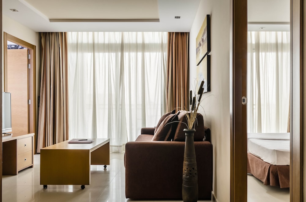 Dorma Cunit Suites & SPA 20/60