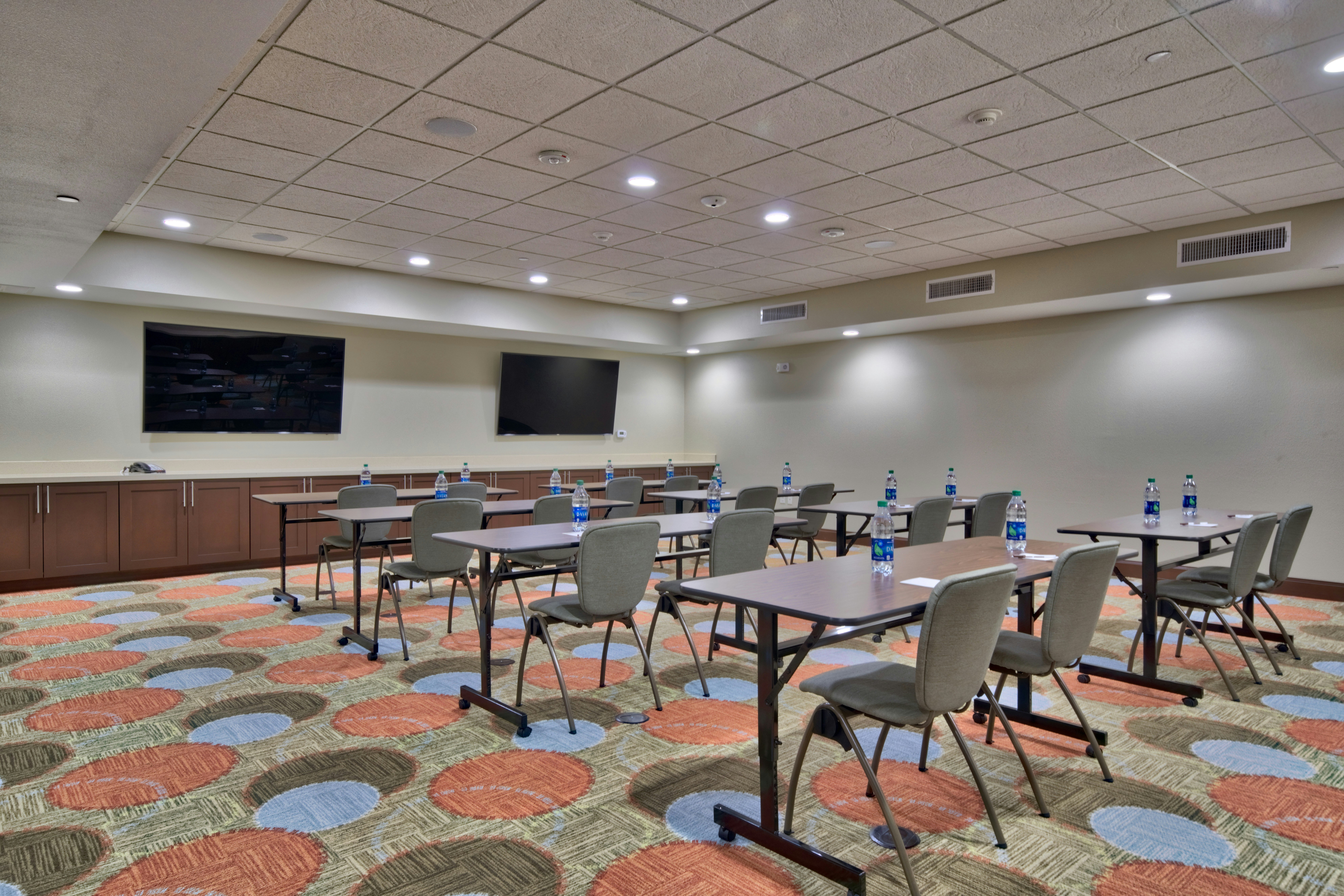 STAYBRIDGE SUITES LUBBOCK SOUTH 51/61