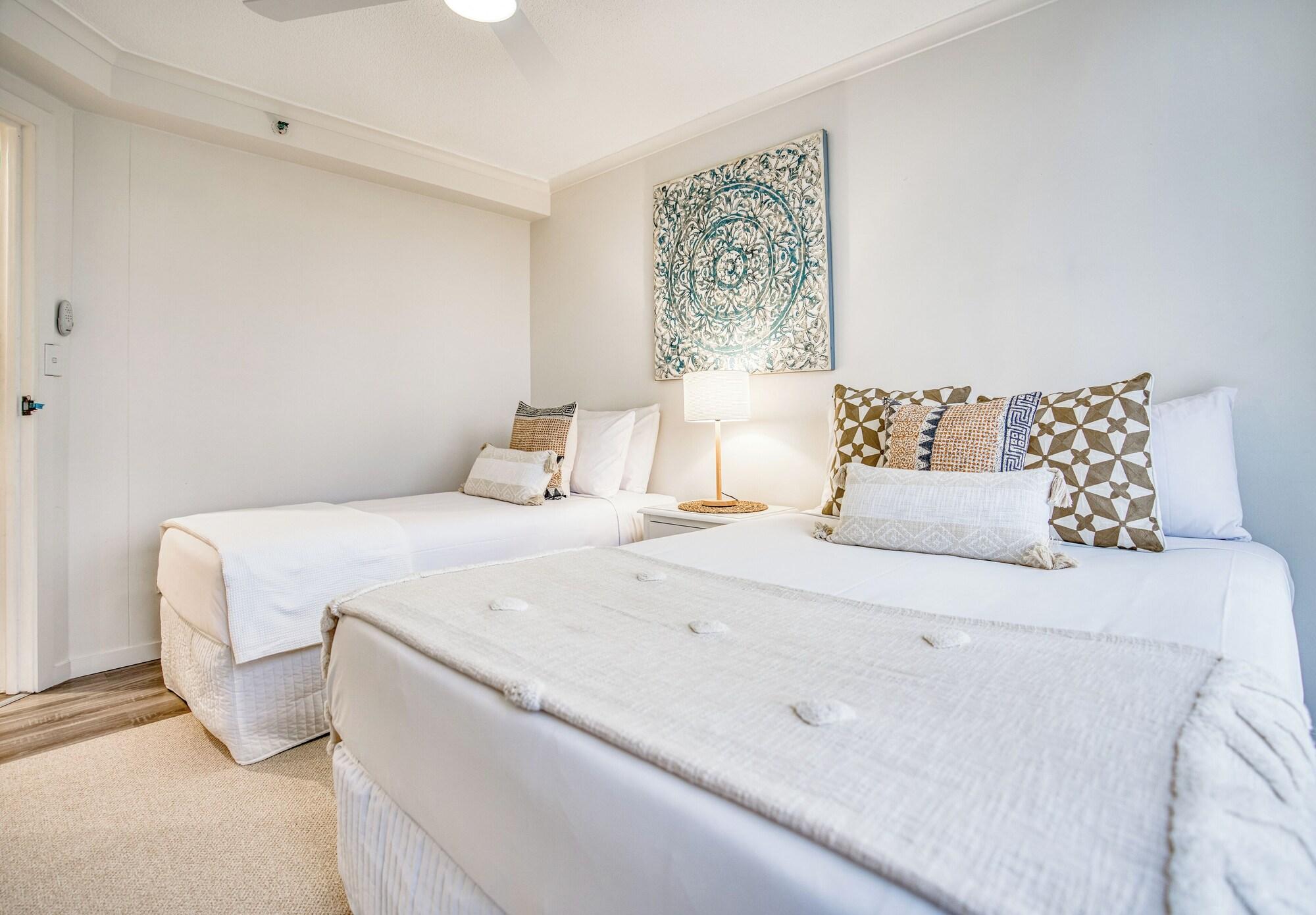 2 Bedrooms, Garden, Apartment, West View