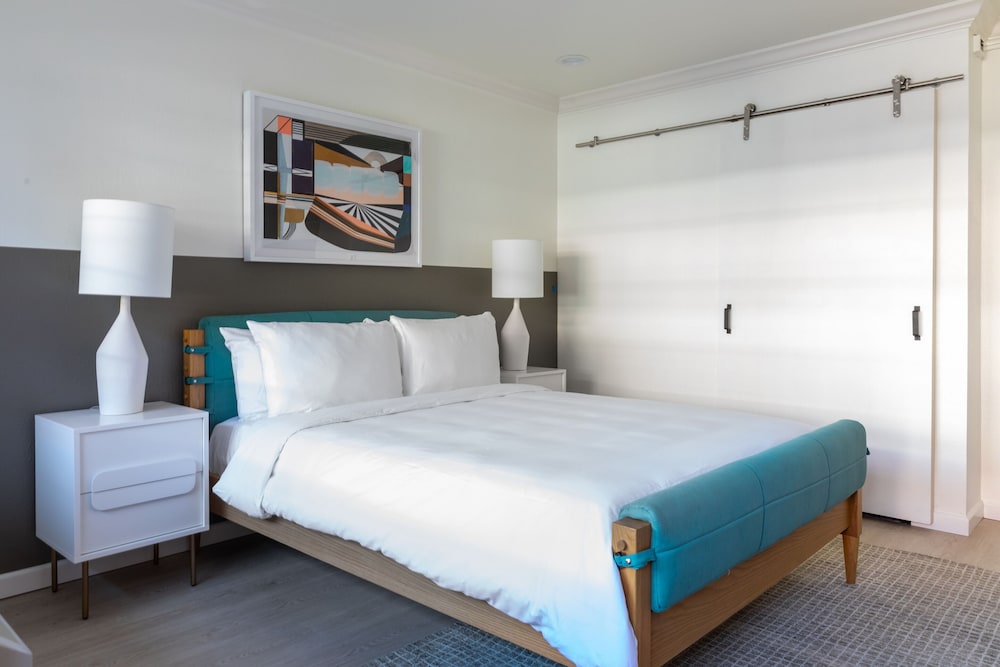 Signature Inn Berkeley Oakland 21/66