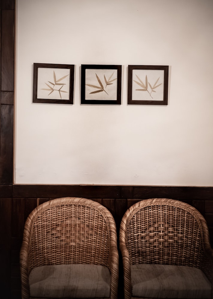 BHIKAMPUR LODGE 6/50