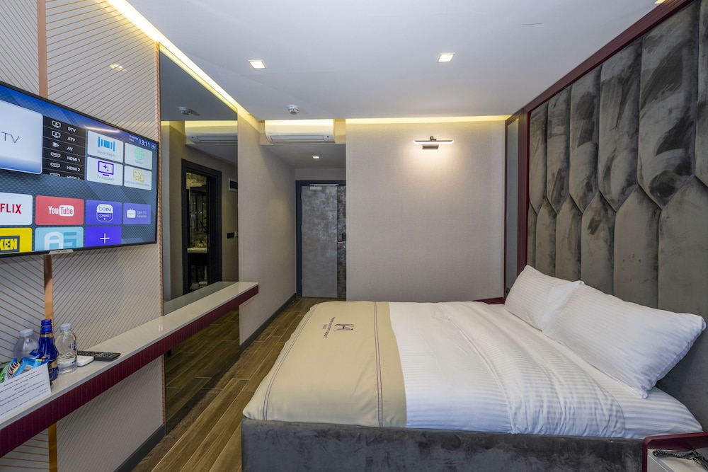 Heaven Premium Airport Hotel 12/50