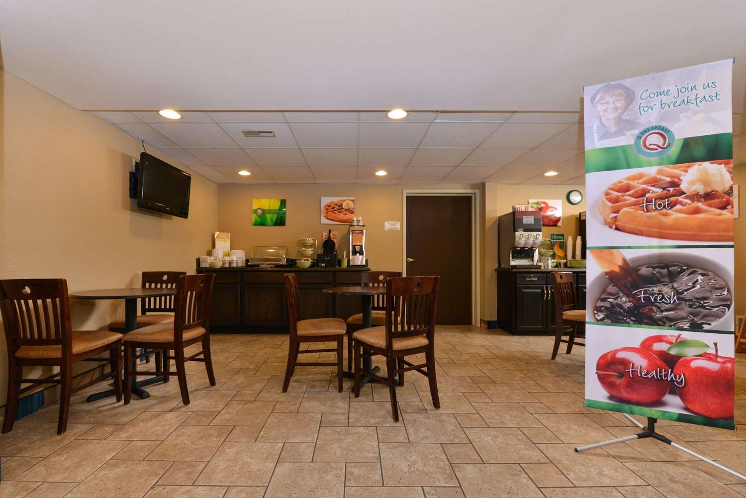 Haven Hotel Shawano WI 21/26