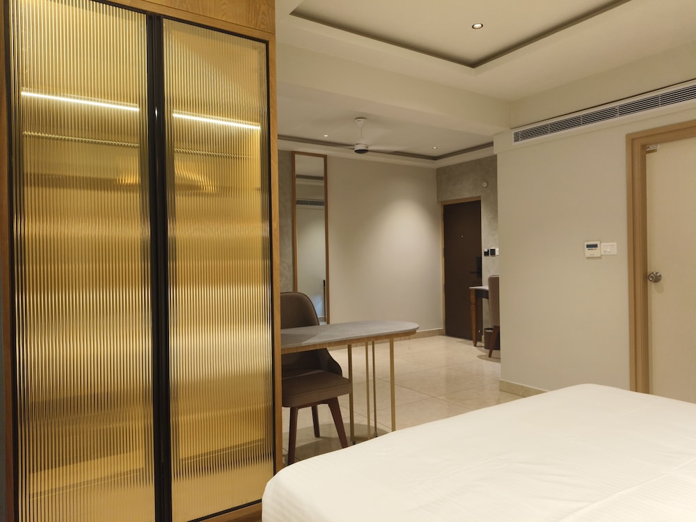 Olive Hotel Le Opera by Embassy Group 9/31