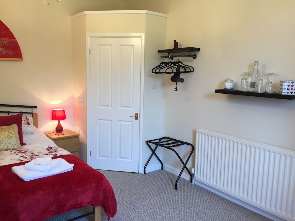 The Village Inn and Kirtle House B&amp;B 11/35