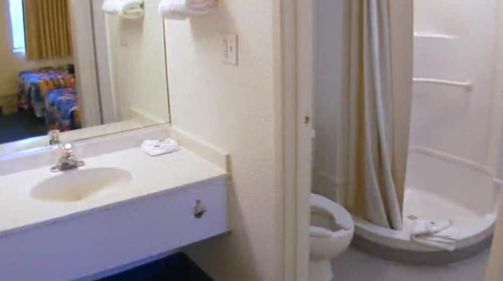 Motel6 Fremont, CA - South 56/57