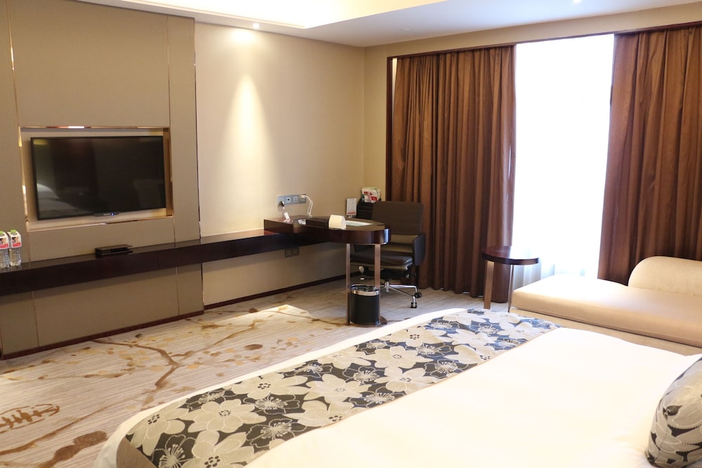 Ramada by Wyndham Yiyang Taojiang 13/30