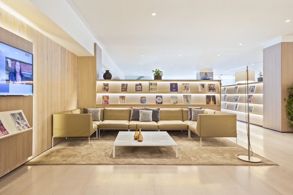 The Level at Melia Sevilla 7/62