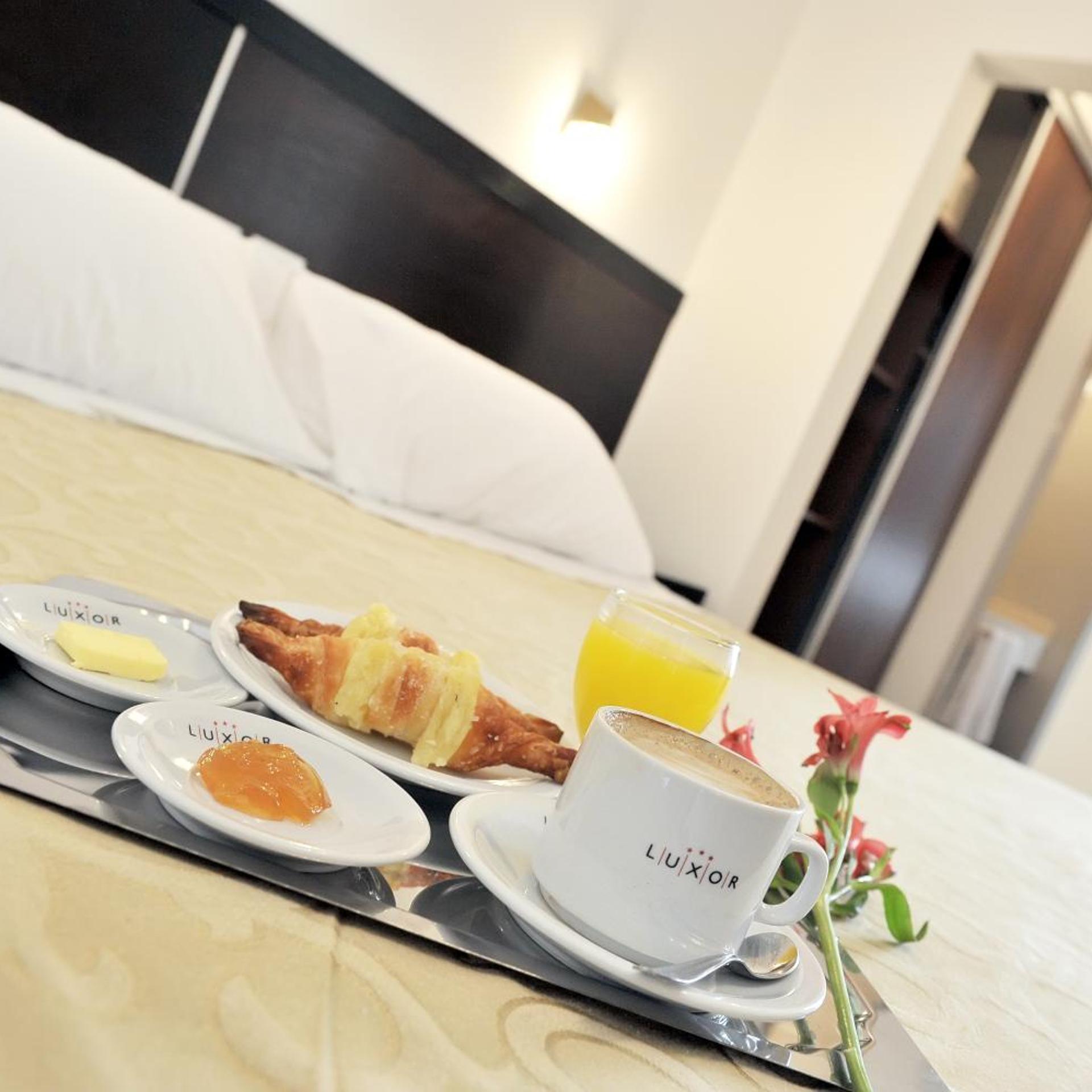 Luxor Hotel 30/37