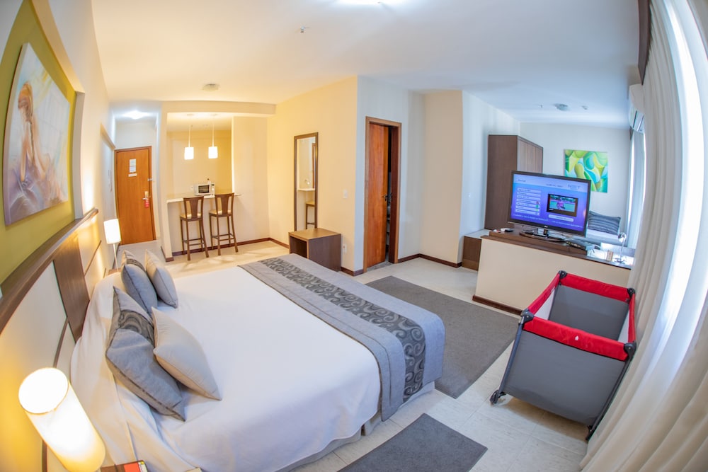 Mondrian Suite Hotel 37/82