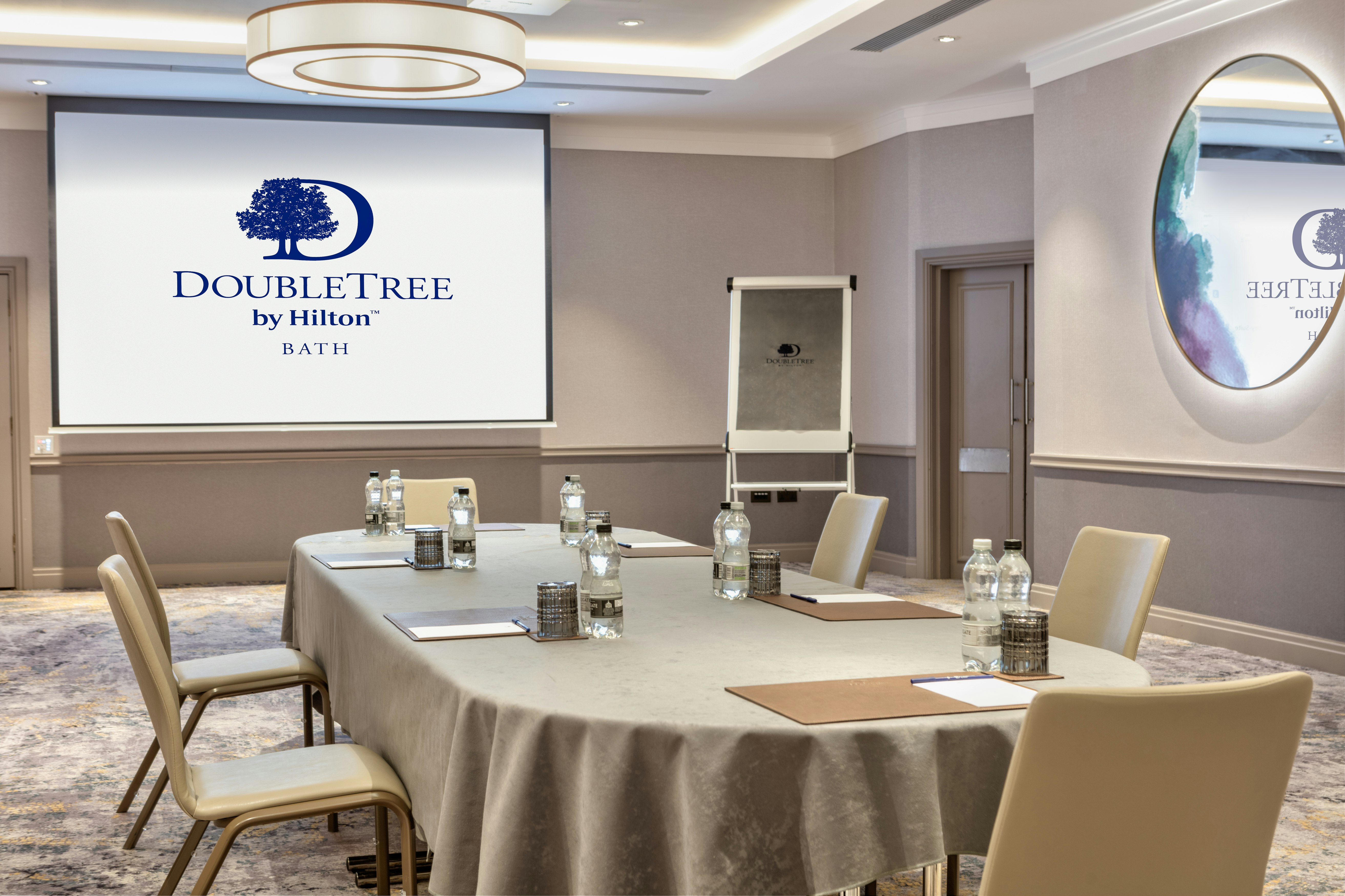 Doubletree by Hilton Bath 74/79