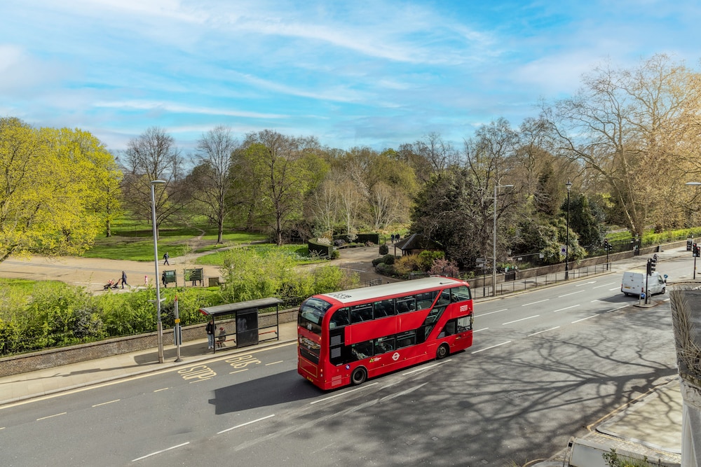 60 Hyde Park Gate Hotel 62/71