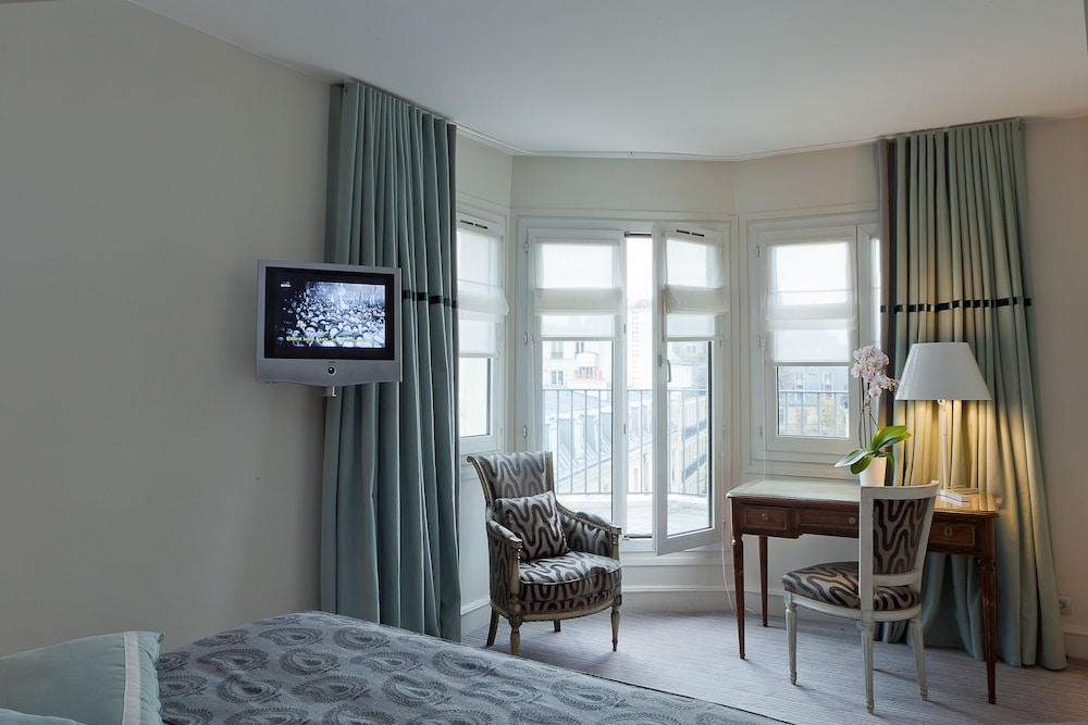 Hotel Parc Saint Severin 50/63