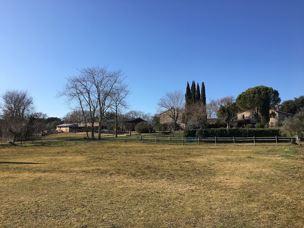 Agriturismo Podere Conte Ràcani 36/40