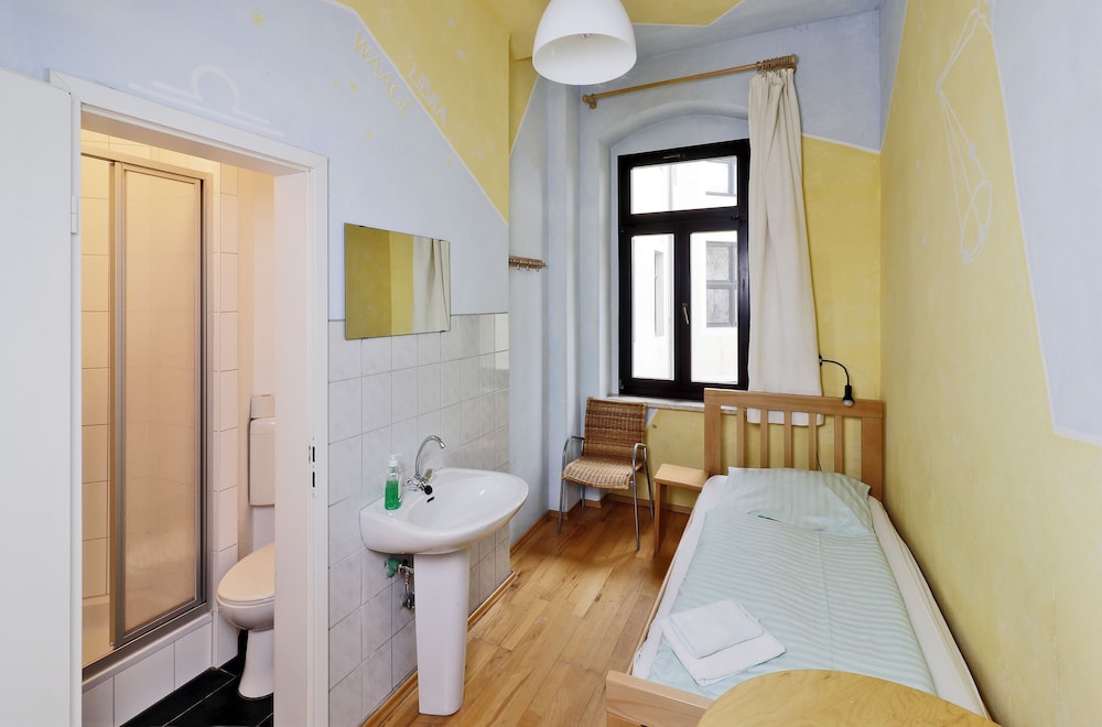 Hostel Mondpalast 15/73