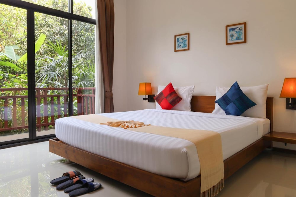 STANDARD, KING BED, LOW FLOOR