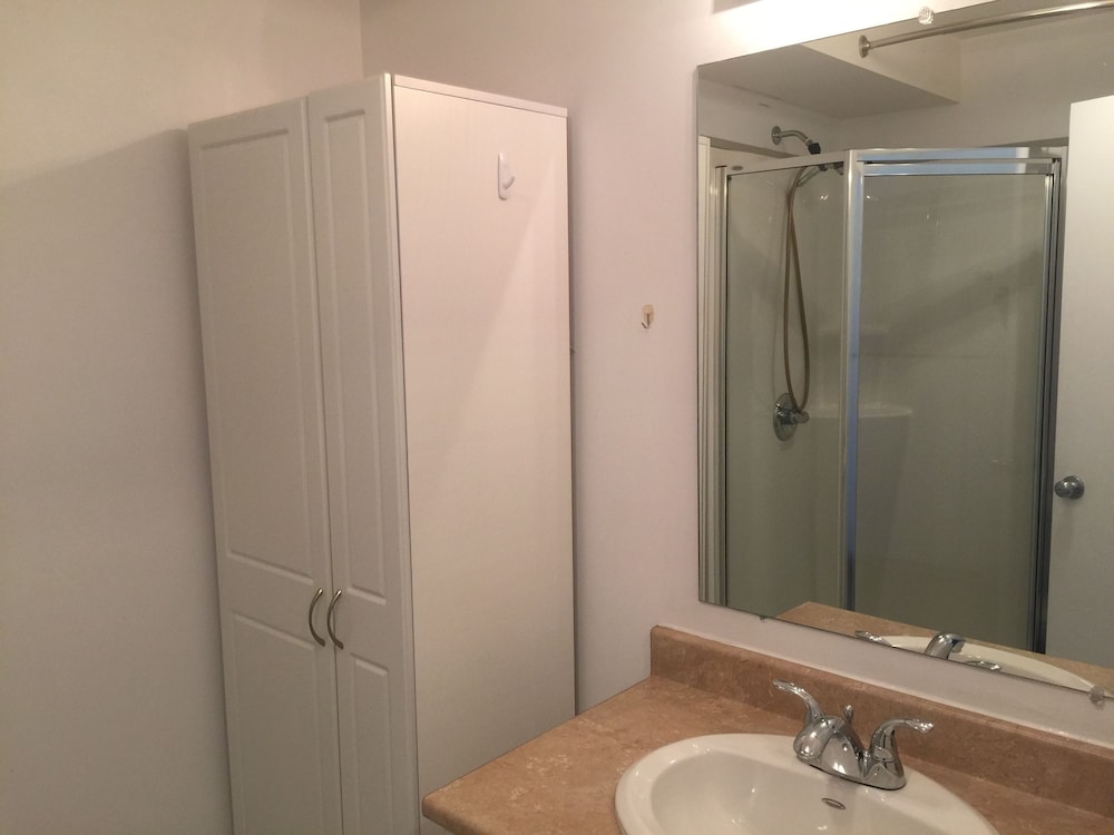 Duvernay Studios And Suites 7/41