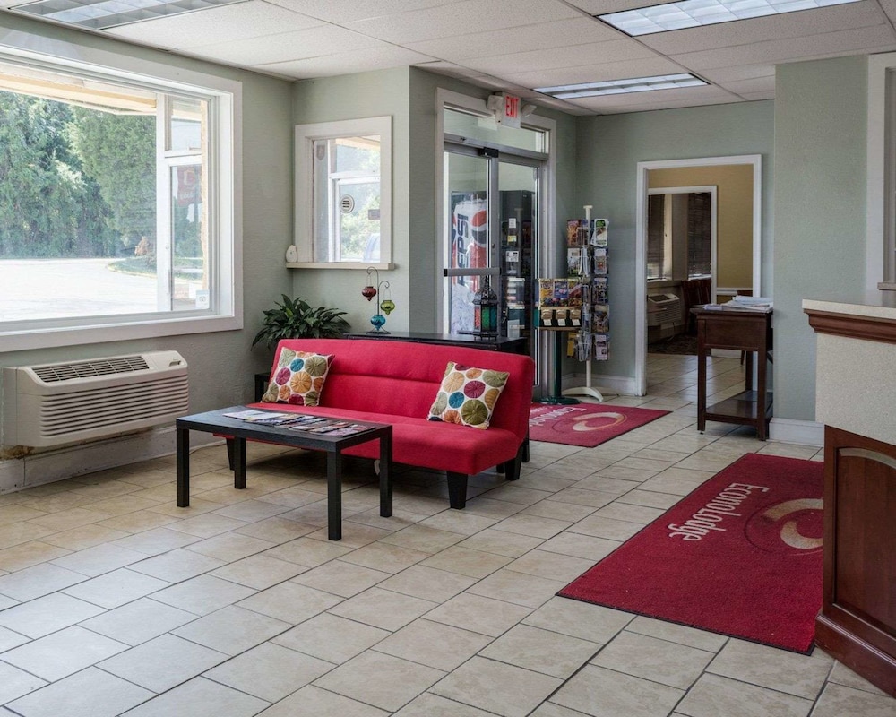 Rodeway Inn Colonial Heights I-95 16/40