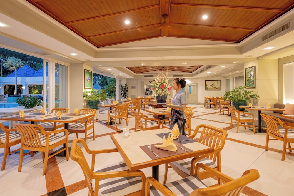 Andaman Beach Suites Hotel 56/69