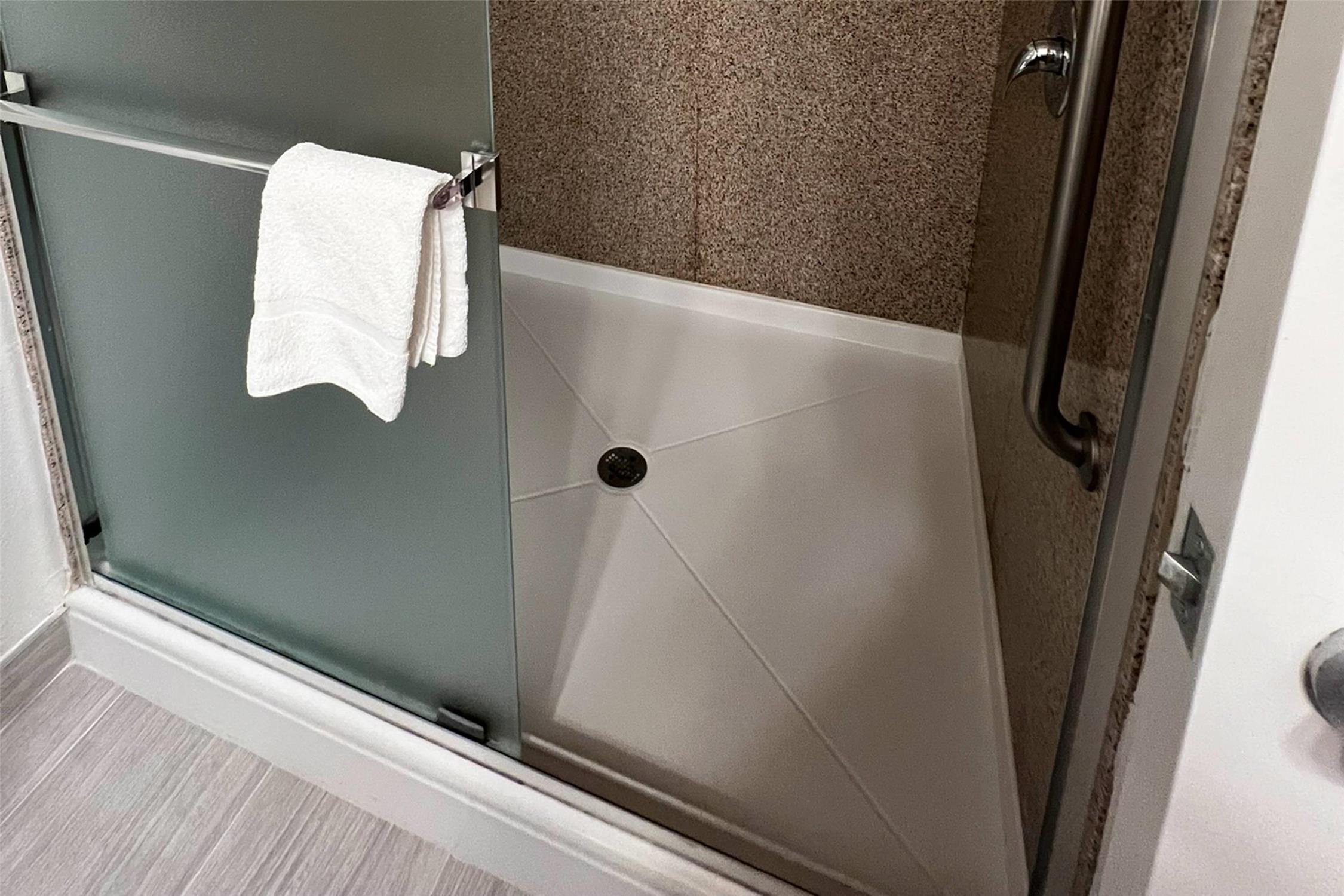 Comfort Inn & Suites Concord (Kannapolis) 16/51