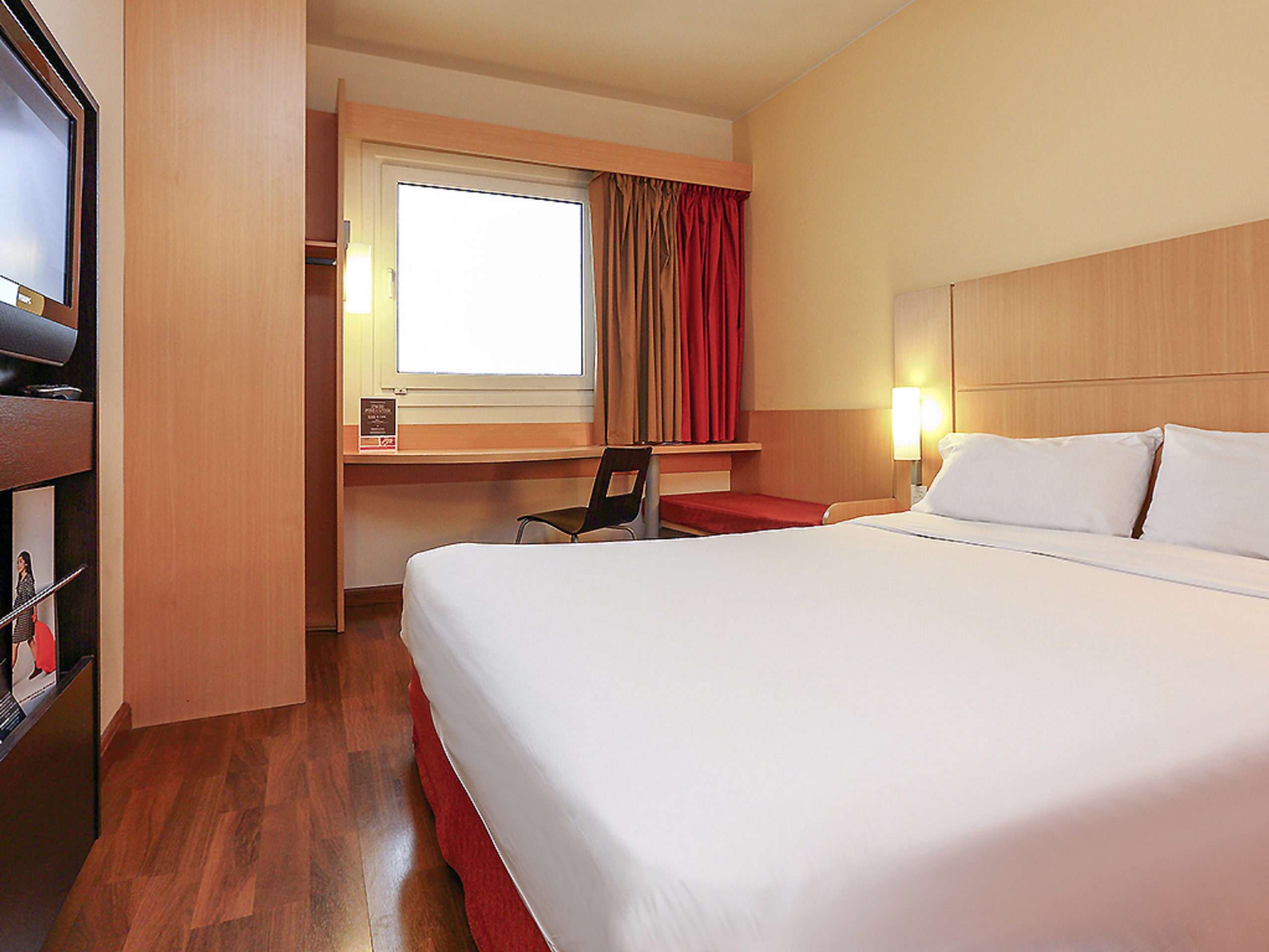 ROOM, DOUBLE BED, WITH CHILD EXTRA BED