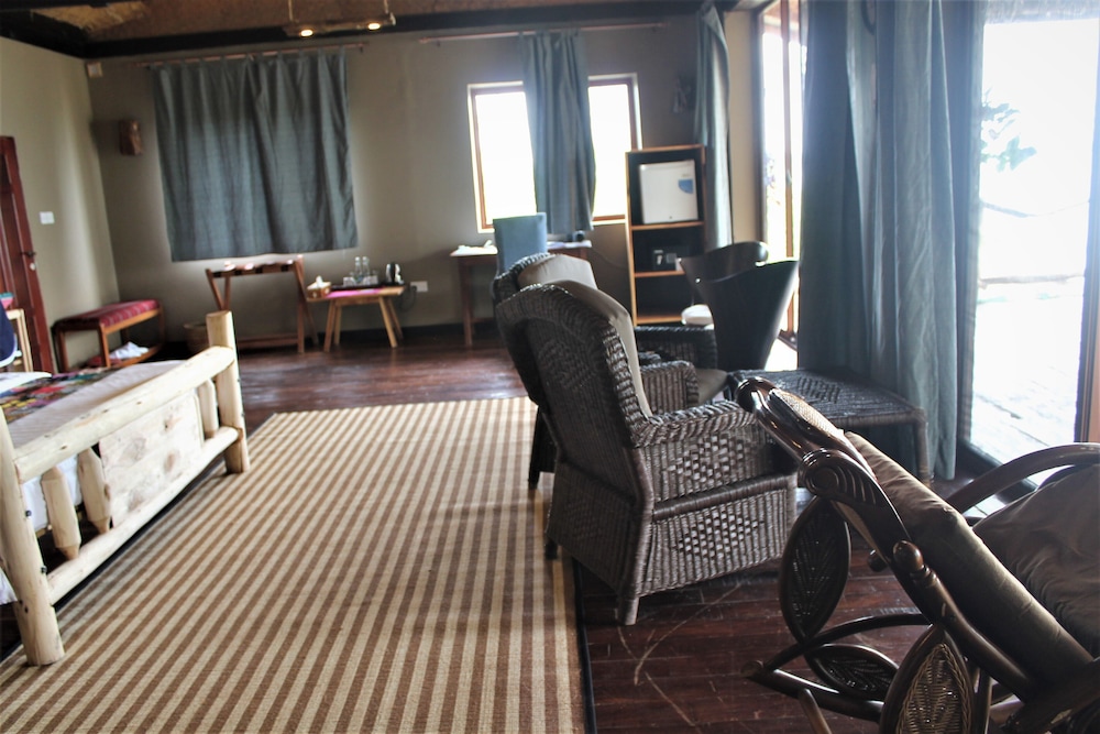 WAG HILL LODGE AND SPA 68/81