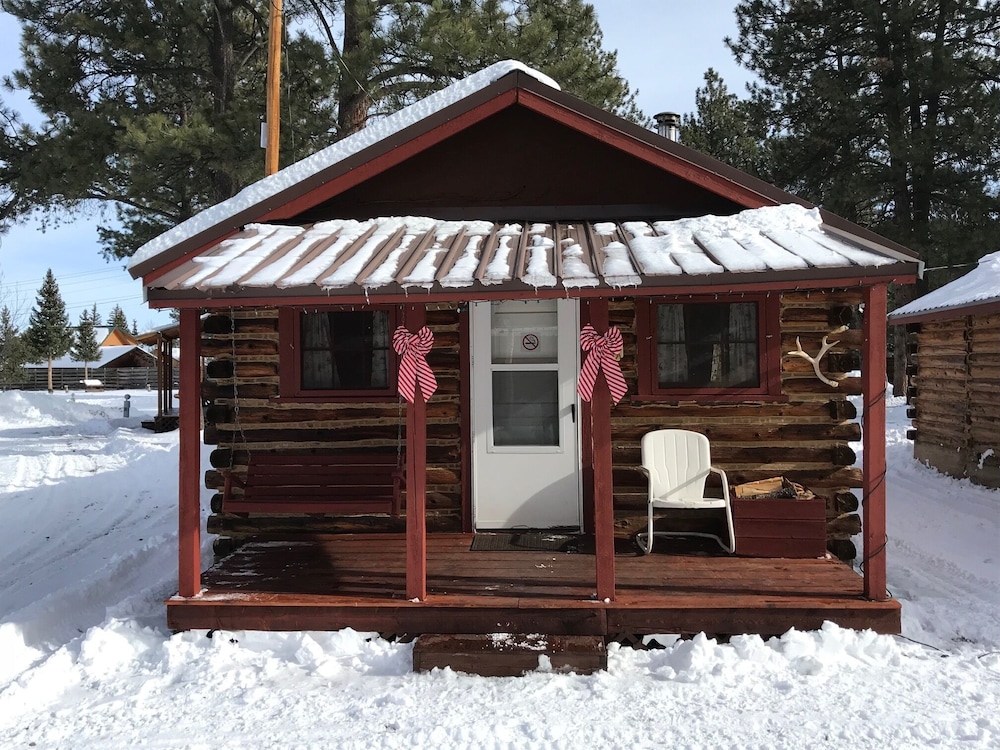 Grandview Cabins & RV Resort 5/50