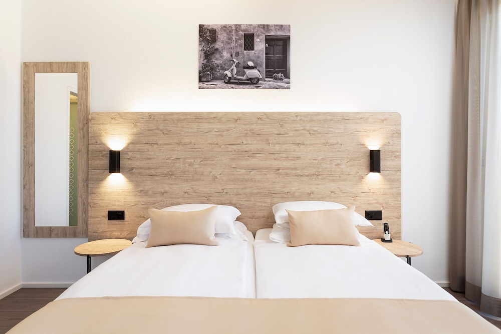 Hotel Du Lac Locarno 30/57