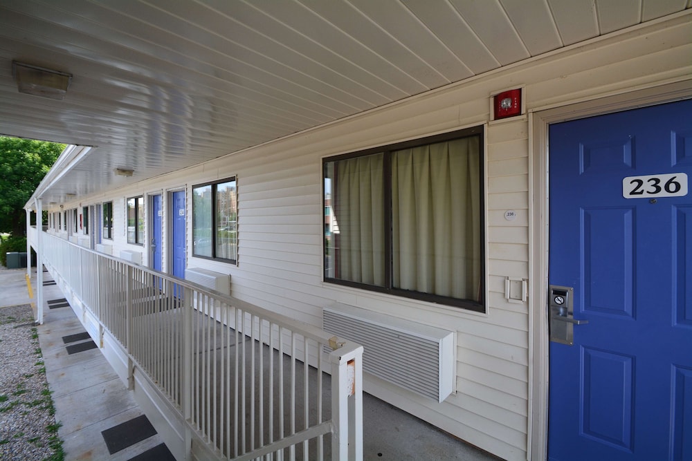 Motel6 Wethersfield, CT - Hartford in Wethersfield - CT