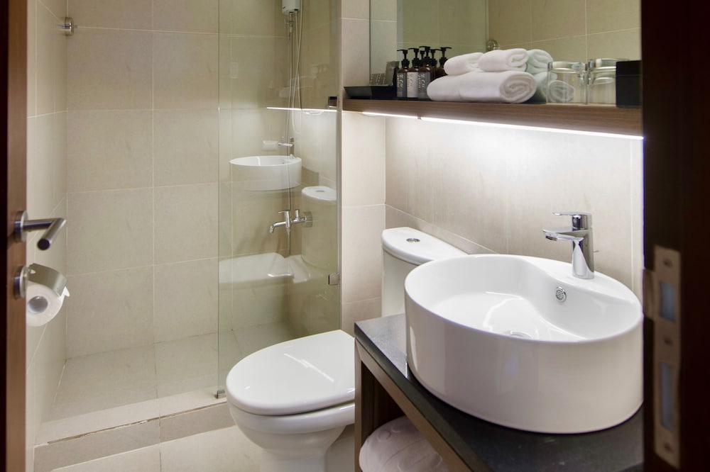 The Sphere Serviced Residences 46/50