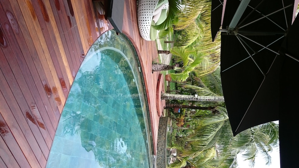 Ocean Villas 57/59