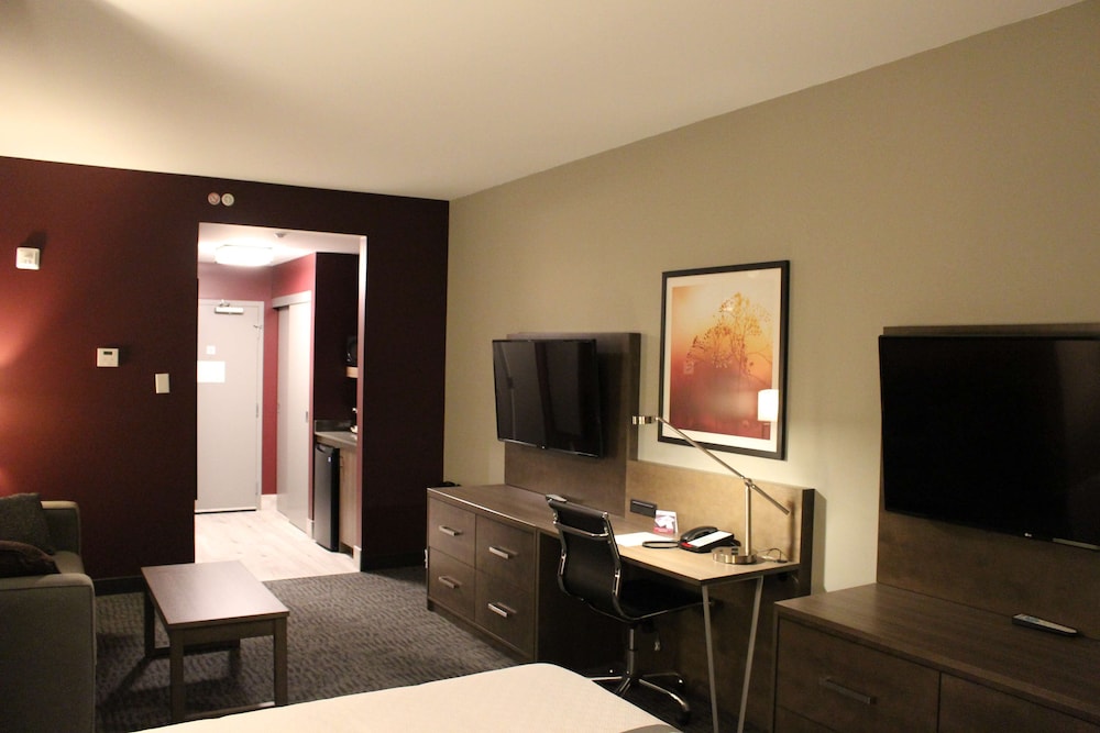 Best Western Plus Dauphin 26/35