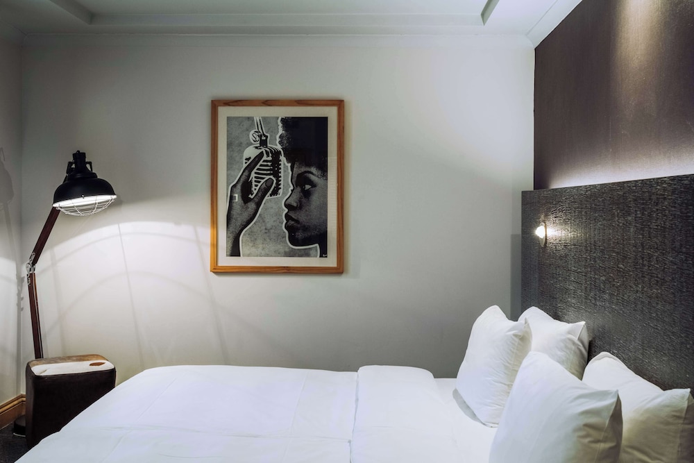 Pentahotel Reading 15/60