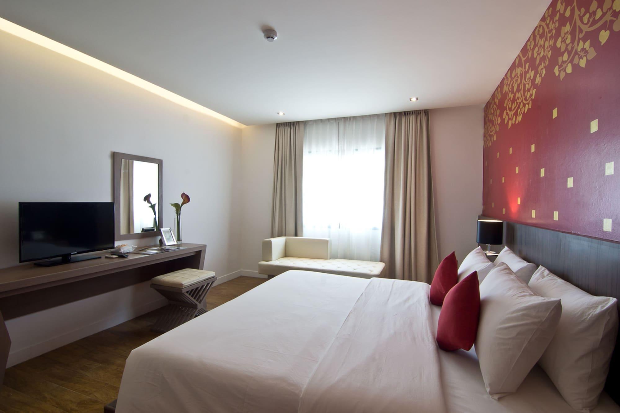 Tevan Jomtien Pattaya 25/50