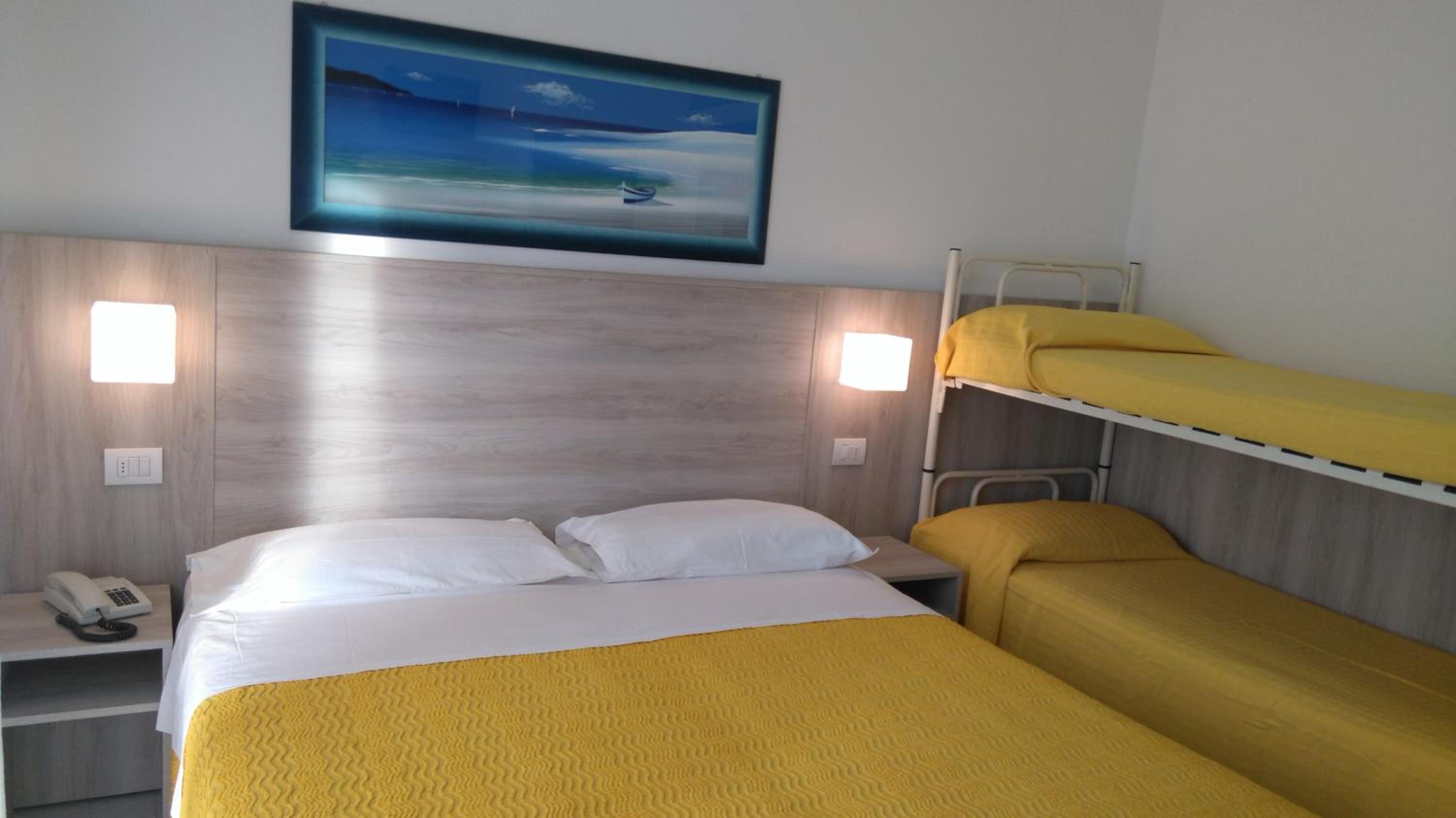 Hotel Monti 7/50